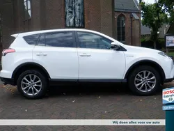 Wit Gebruikt 2017 Toyota RAV4 Hybrid Plus SUV | € 24.750 (Eerlijke prijs)