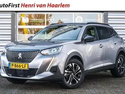 Grijs Gebruikt 2022 Peugeot 2008 Allure SUV | € 18.450 (Eerlijke prijs)