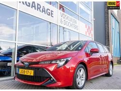 Rood Gebruikt 2020 Toyota Corolla Plus Stationwagen | € 23.950 (Eerlijke prijs)