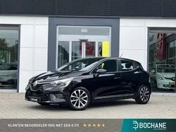 Zwart Gebruikt 2020 Renault Clio V Intens Hatchback | € 13.540 (Eerlijke prijs)