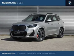 Zwart, metallic lak Nieuw 2025 BMW iX1 M Sport SUV | € 58.528 (Goede deal)