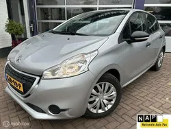 Grijs, metallic lak Gebruikt 2014 Peugeot 208 Access Hatchback | € 6.249 (Eerlijke prijs)