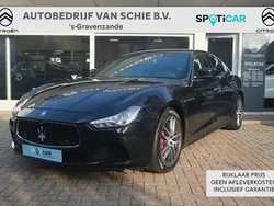 Zwart, metallic lak Gebruikt 2016 Maserati Ghibli Coupé | € 36.950 (Eerlijke prijs)