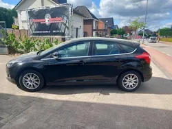 Zwart Gebruikt 2012 Ford Focus Titanium Hatchback | € 2.999 (Super prijs)