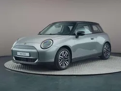 Grijs Nieuw 2024 Mini Cooper Classic Hatchback | € 29.990 (Super prijs)