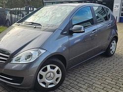 Grijs Gebruikt 2011 Mercedes A160 Business MPV | € 3.950 (Eerlijke prijs)