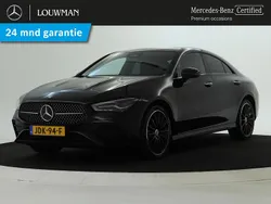 Zwart Gebruikt 2024 Mercedes CLA250e AMG line Sedan | € 39.945 (Iets duurder)