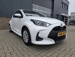 Wit Gebruikt 2023 Toyota Yaris Comfort Hatchback | € 18.750 (Super prijs)