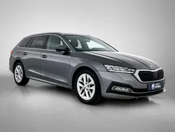 Grijs Gebruikt 2022 Skoda Octavia Style Stationwagen | € 25.000 (Eerlijke prijs)