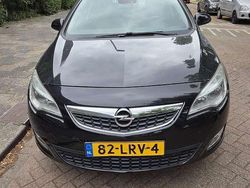 Zwart Gebruikt 2010 Opel Astra Edition MPV | € 8.500 (Duur)