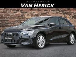 Zwart Gebruikt 2023 Audi A3 Sportback Business Hatchback | € 25.445 (Super prijs)