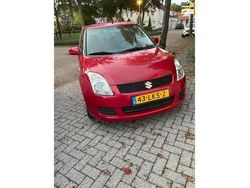 Rood Gebruikt 2010 Suzuki Swift Cool Hatchback | € 2.795 (Goede deal)