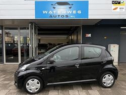 Zwart Gebruikt 2012 Toyota Aygo Comfort Hatchback | € 3.950 (Eerlijke prijs)