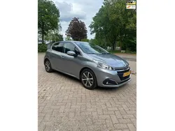 Grijs Gebruikt 2019 Peugeot 208 Allure Hatchback | € 9.995 (Super prijs)