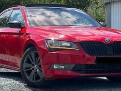 Rood Gebruikt 2017 Skoda Superb SportLine Sedan | € 21.000 (Eerlijke prijs)