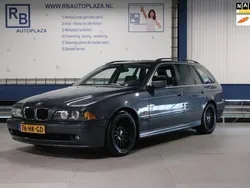 Grijs, metallic lak Gebruikt 2001 BMW 530 Executive Stationwagen | € 5.950 (Eerlijke prijs)