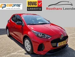 Rood Gebruikt 2024 Mazda 2 Prime-Line Hatchback | € 24.400 (Eerlijke prijs)