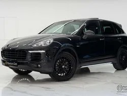 Zwart Gebruikt 2015 Porsche Cayenne Platinum Edition SUV | € 26.900 (Eerlijke prijs)