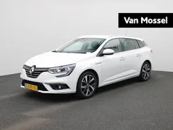 Wit Gebruikt 2020 Renault Mégane GrandTour Bose Edition Stationwagen | € 19.935 (Eerlijke prijs)