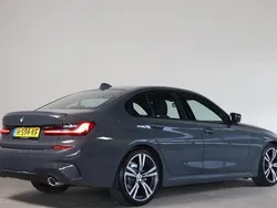 Grijs Gebruikt 2020 BMW 320 Executive Sedan | € 34.650 (Duur)