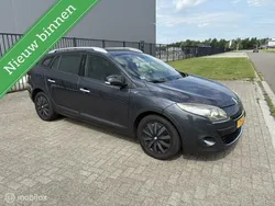 Grijs Gebruikt 2009 Renault Mégane GrandTour Dynamique Stationwagen | € 2.550 (Eerlijke prijs)