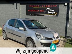 Grijs Gebruikt 2007 Renault Clio II Rip Curl Hatchback | € 1.290 (Goede deal)