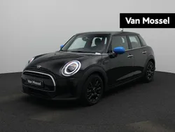 Zwart Gebruikt 2022 Mini ONE Hatchback | € 19.900 (Eerlijke prijs)