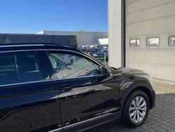 Zwart Gebruikt 2018 VW Tiguan Comfortline SUV | € 18.999 (Super prijs)