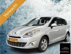 Grijs Gebruikt 2009 Renault Scénic III Dynamique MPV | € 2.950 (Eerlijke prijs)