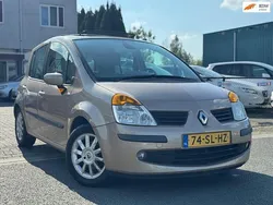 Beige Gebruikt 2006 Renault Modus MPV | € 3.850 (Eerlijke prijs)