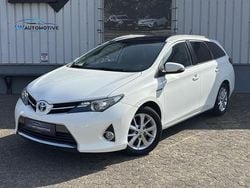 Wit Gebruikt 2014 Toyota Auris Hatchback | € 10.445 (Goede deal)