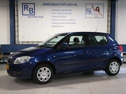 Blauw Gebruikt 2009 Skoda Fabia Ambition Hatchback | € 2.250 (Goede deal)