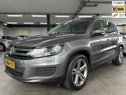 Grijs (metallic) Gebruikt 2016 VW Tiguan R-line Edition SUV | € 13.450 (Eerlijke prijs)