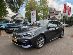 Grijs Gebruikt 2021 BMW 120 Executive Hatchback | € 27.950 (Super prijs)