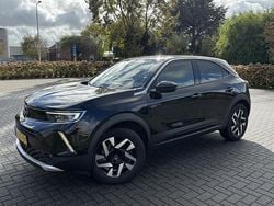 Zwart Gebruikt 2021 Opel Mokka-e Business Elegance SUV | € 15.950 (Iets duurder)