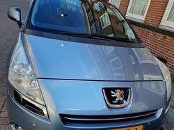 Blauw Gebruikt 2010 Peugeot 5008 MPV | € 2.750 (Eerlijke prijs)