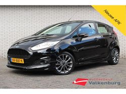 Zwart Gebruikt 2017 Ford Fiesta ST-Line Hatchback | € 11.650 (Eerlijke prijs)