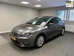 Grijs Gebruikt 2016 Seat Leon CONNECT Hatchback | € 7.545 (Eerlijke prijs)