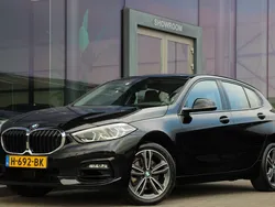 Zwart Gebruikt 2020 BMW 118 Executive Hatchback | € 23.795