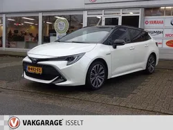 Wit Gebruikt 2021 Toyota Corolla Stationwagen | € 24.995 (Eerlijke prijs)