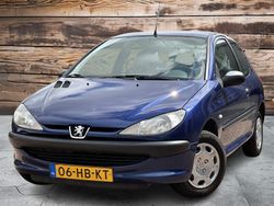Blauw Gebruikt 2001 Peugeot 206 Hatchback | € 1.650 (Iets duurder)