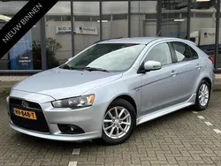 Grijs Gebruikt 2016 Mitsubishi Lancer Sportback Edition Hatchback | € 12.950 (Duur)
