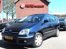 Blauw Gebruikt 2005 Nissan Almera Tino Acenta MPV | € 3.750
