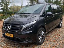 Zwart Gebruikt 2023 Mercedes e-Vito Business Van | € 49.610