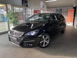Zwart Gebruikt 2018 Peugeot 308 Allure Stationwagen | € 13.850 (Iets duurder)