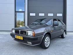 Grijs Gebruikt 1990 Lancia Delta Hatchback | € 4.995