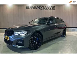 Grijs Gebruikt 2022 BMW 330 Executive Stationwagen | € 42.950 (Duur)