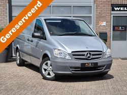 Zilver (metallic) Gebruikt 2011 Mercedes 320 Sedan | € 4.750