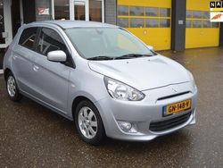 Grijs Gebruikt 2015 Mitsubishi Space Star Hatchback | € 6.895 (Iets duurder)