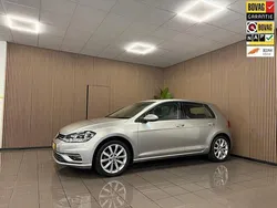 Grijs Gebruikt 2017 VW Golf VII Highline Hatchback | € 15.425 (Eerlijke prijs)